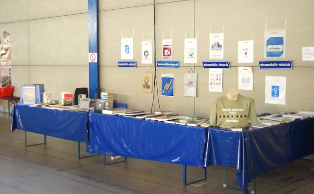 Messestand
von wissenschaftsreisen auf der AME