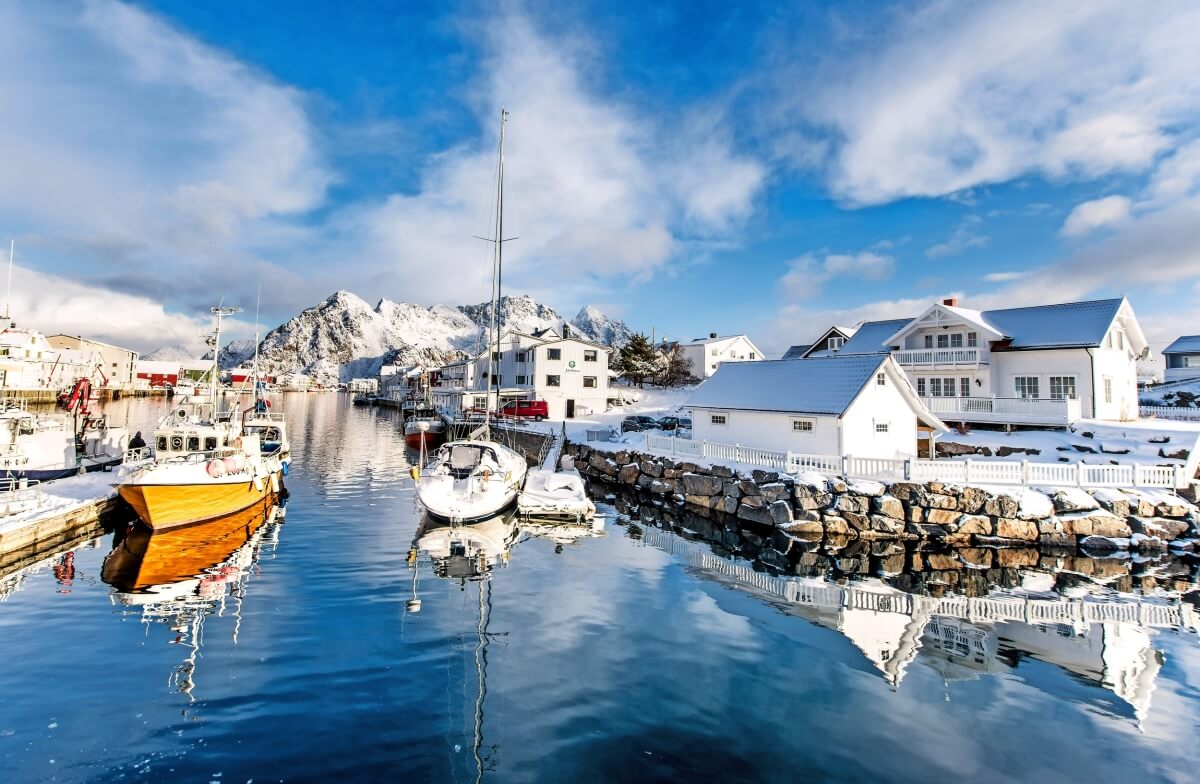 Henningsvaer